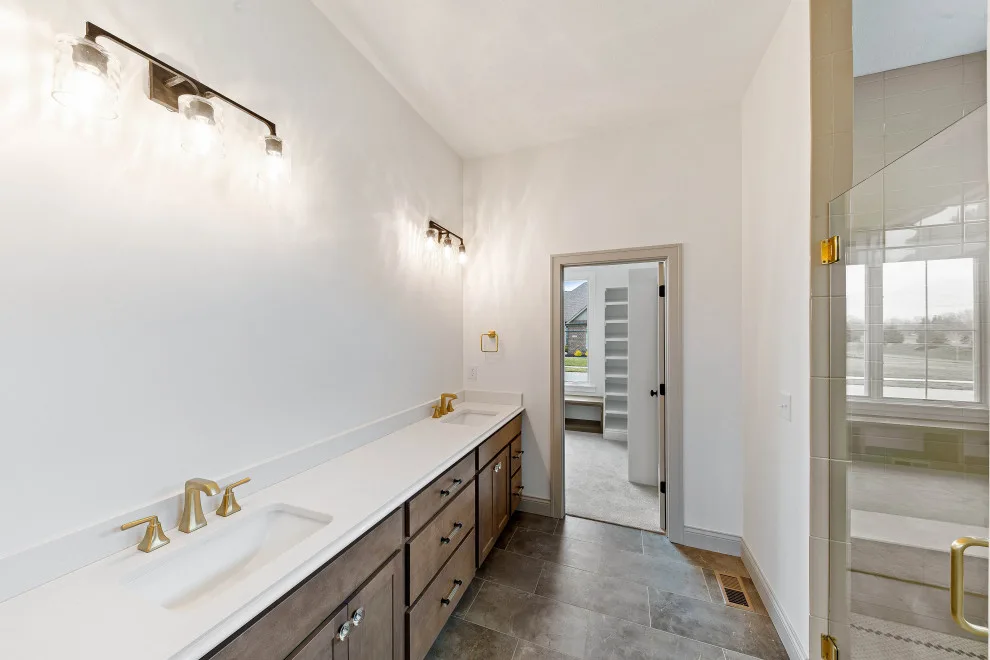 Contemporary European - Hillview by Old Town Design Group - Photo 35