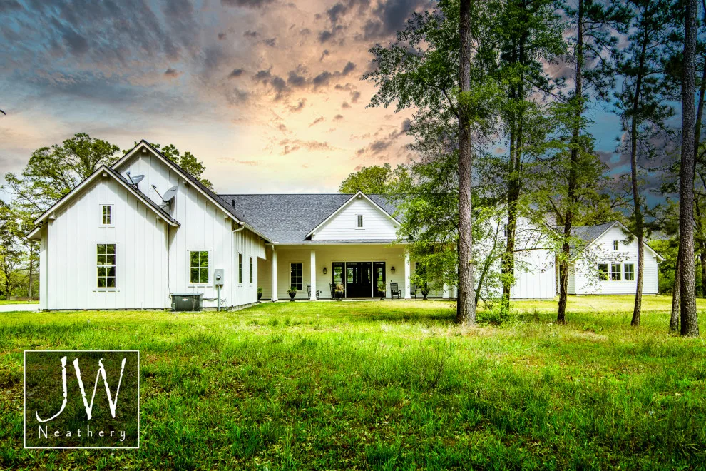 Contemporary Country Home by J.W. Neathery Custom Home Craftsman - Photo 24