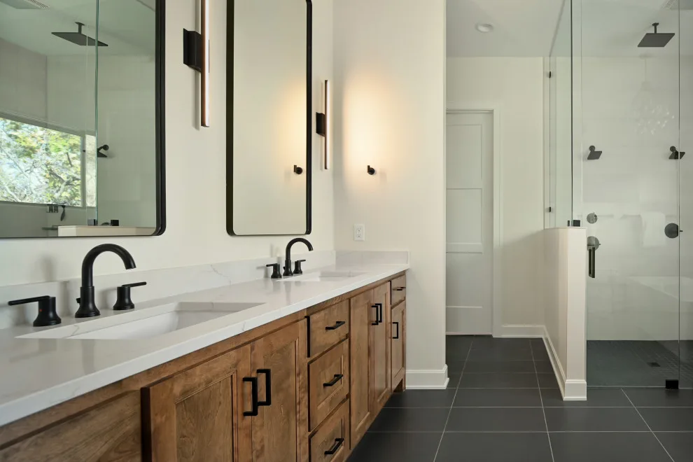 Contemporary Farmhouse Bespoke by Homoly Design + Build - Photo 31