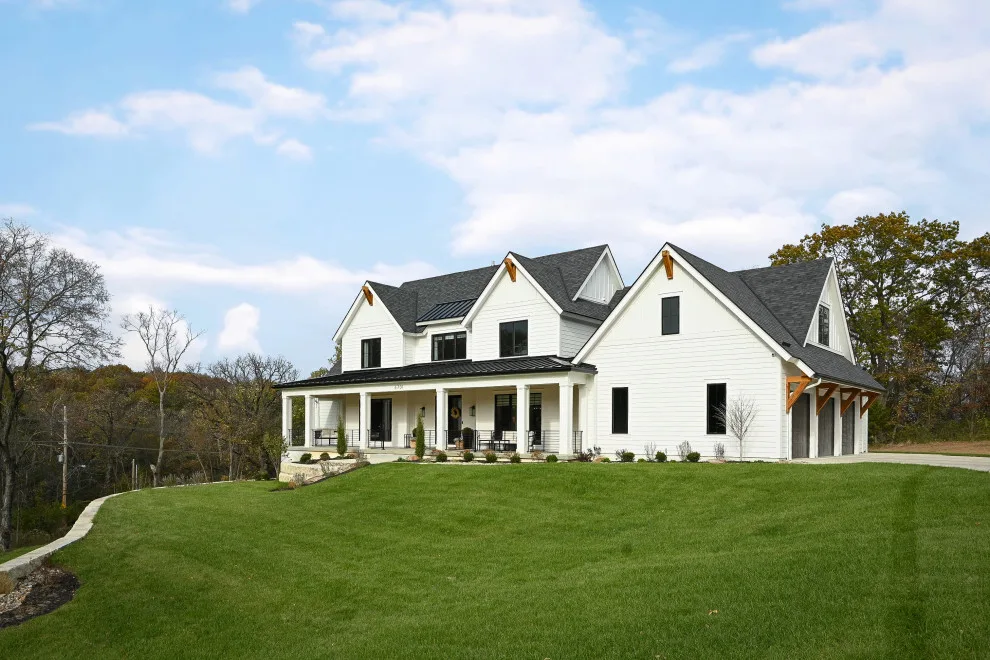 Contemporary Farmhouse Bespoke by Homoly Design + Build - Photo 12
