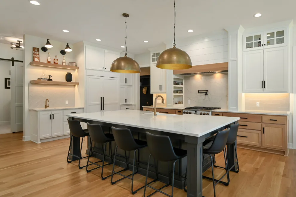 Contemporary Farmhouse Bespoke by Homoly Design + Build - Photo 14