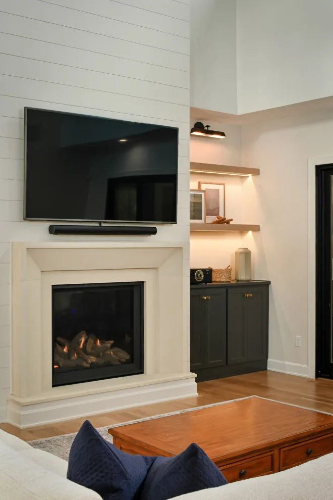 Contemporary Farmhouse Bespoke by Homoly Design + Build - Photo 16