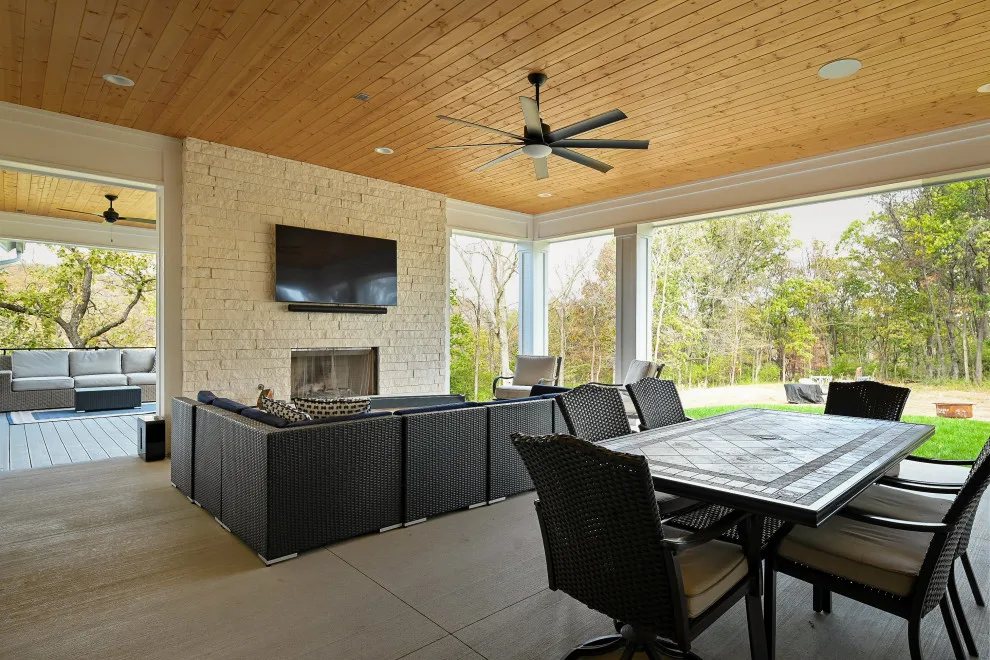 Contemporary Farmhouse Bespoke by Homoly Design + Build - Photo 4