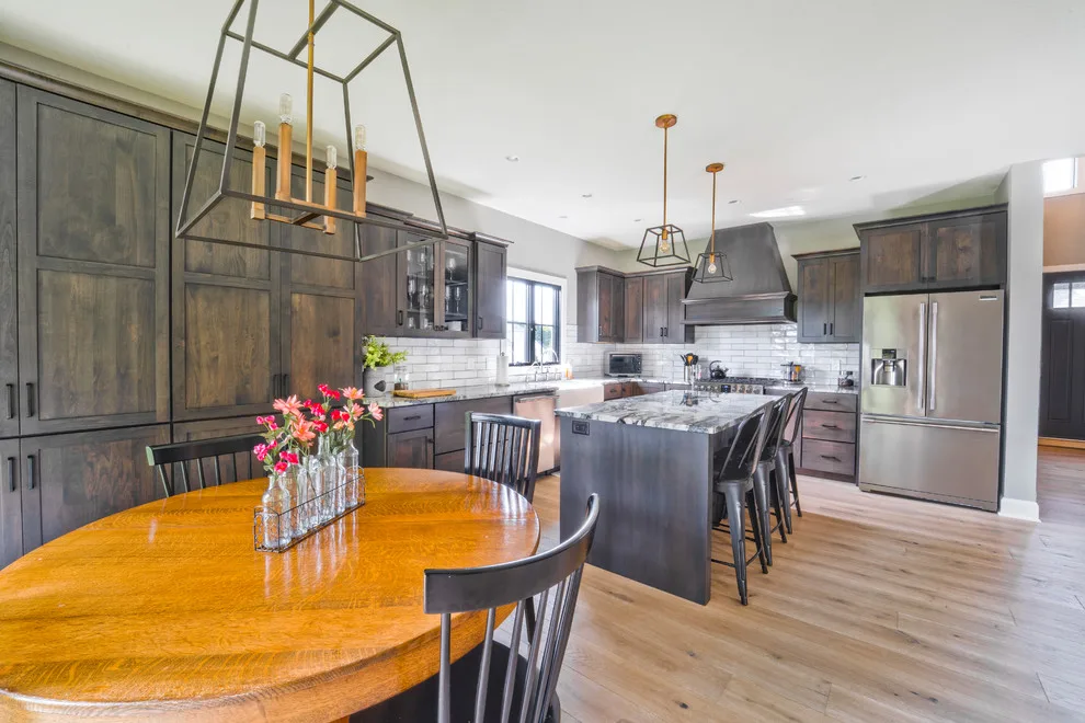 Contemporary Country Home by Master Plan Builders & Master Plan Design - Photo 4