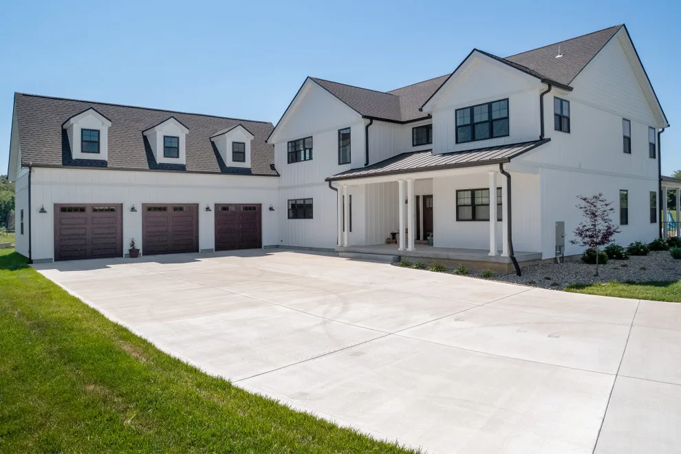 Contemporary Farmhouse | Villa Ridge, MO by Stockell Custom Homes & Construction - Photo 40