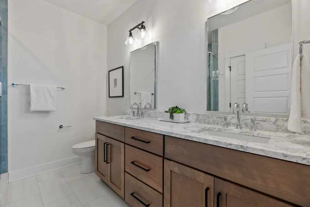 Contemporary Design, Comfortable Utility by Keel Custom Homes - Photo 10