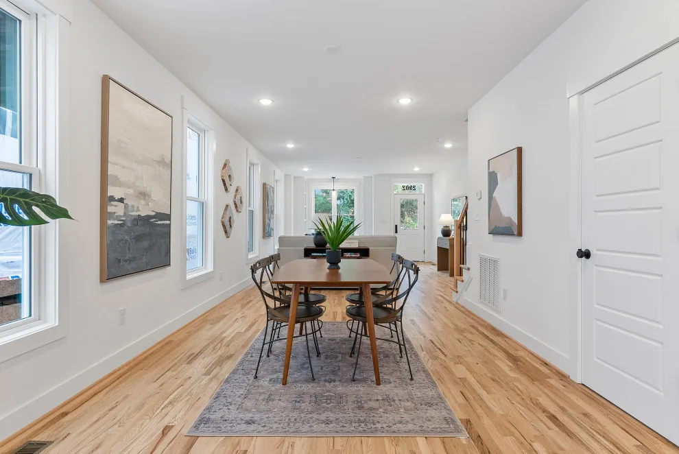 Contemporary Design, Comfortable Utility by Keel Custom Homes - Photo 4