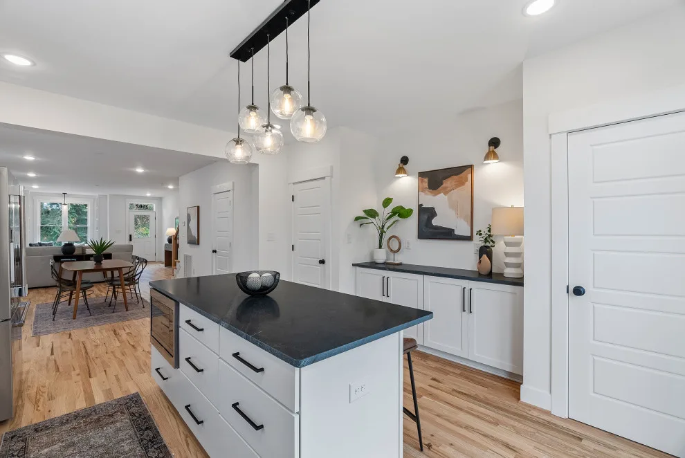 Contemporary Design, Comfortable Utility by Keel Custom Homes - Photo 3