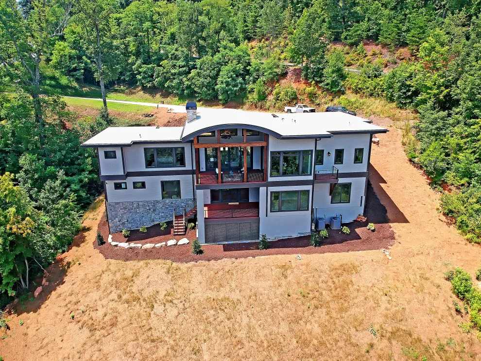 Contemporary Residence in Greenville, SC by Dillard-Jones Builders, LLC - Photo 7