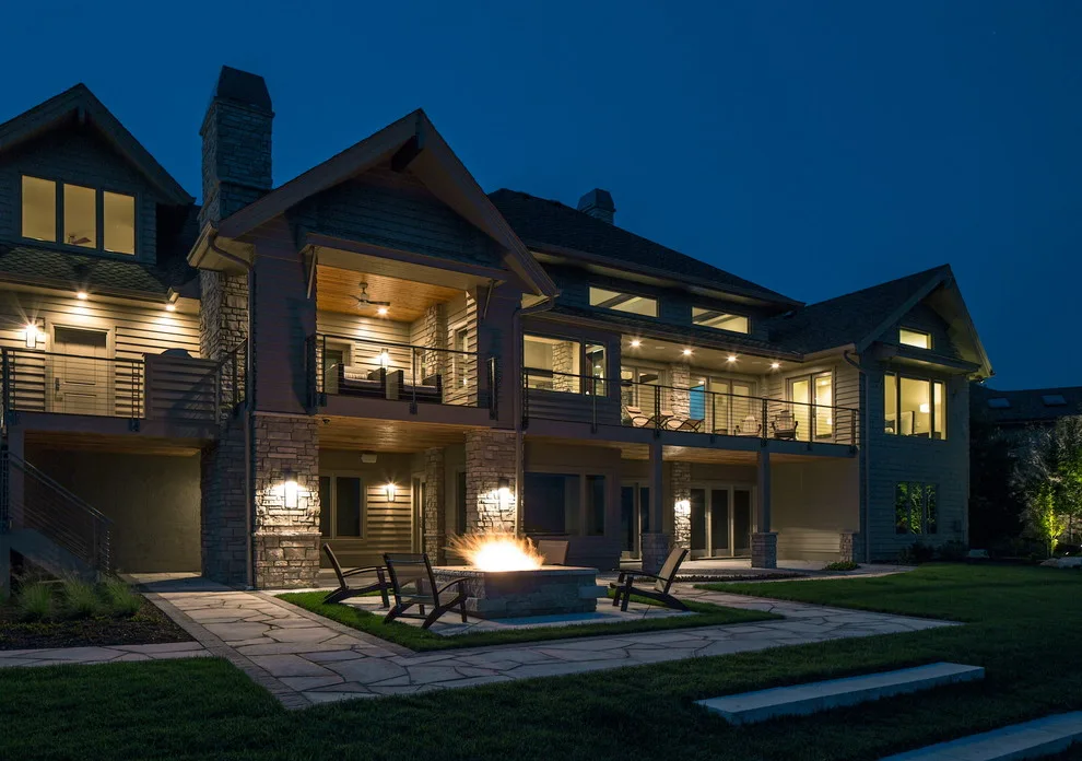 Contemporary Lakeside Residence by Curt Hofer & Associates - Photo 11