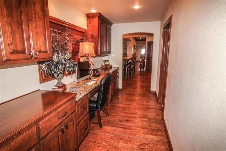 Muleshoe Interior Designs by 3 Bar Custom Homes LLC - Photo 4