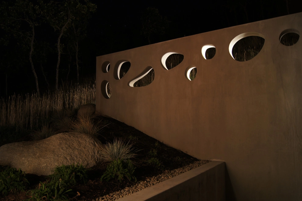 FineLine Custom Home by LandCurrent Landscape Architects - Photo 18