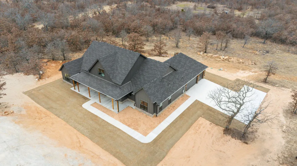 Bespoke Home Mounds Oklahoma by Mahogany Homes - Photo 20