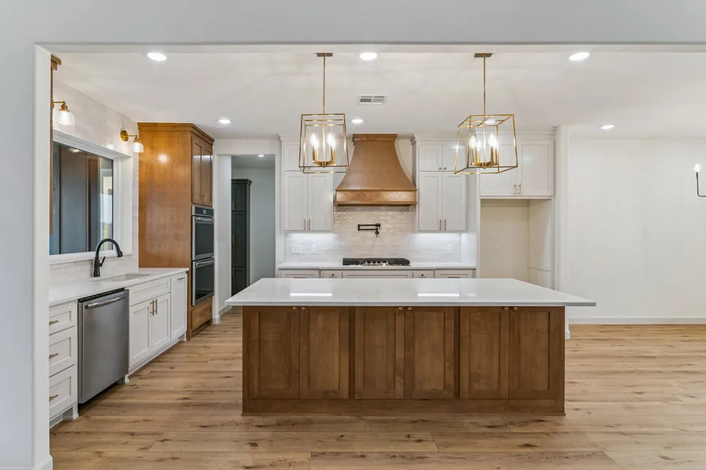 Bespoke Home Mounds Oklahoma by Mahogany Homes - Photo 26