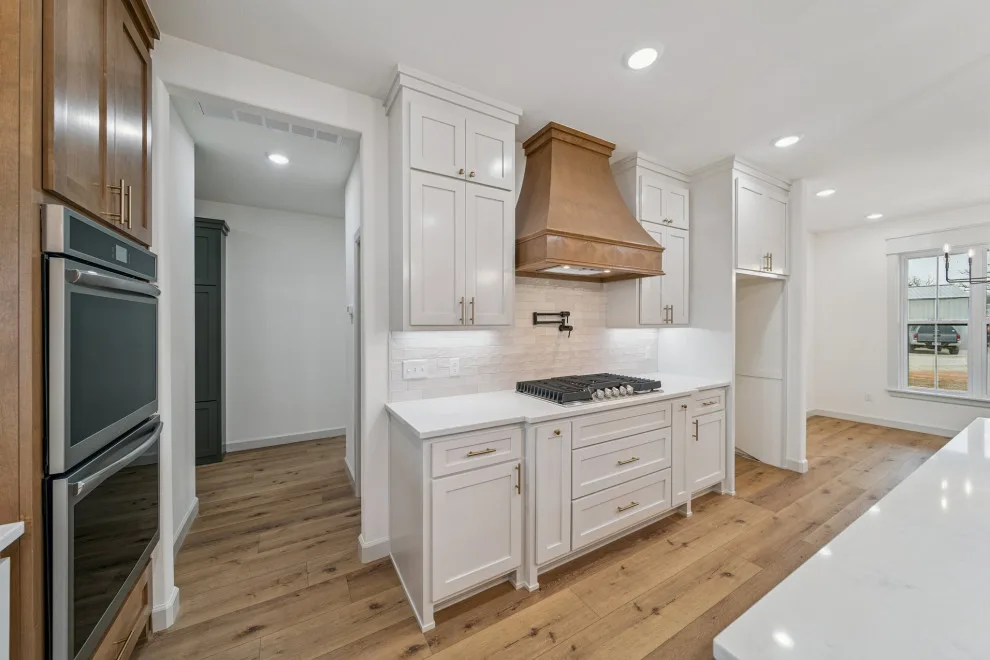 Bespoke Home Mounds Oklahoma by Mahogany Homes - Photo 32