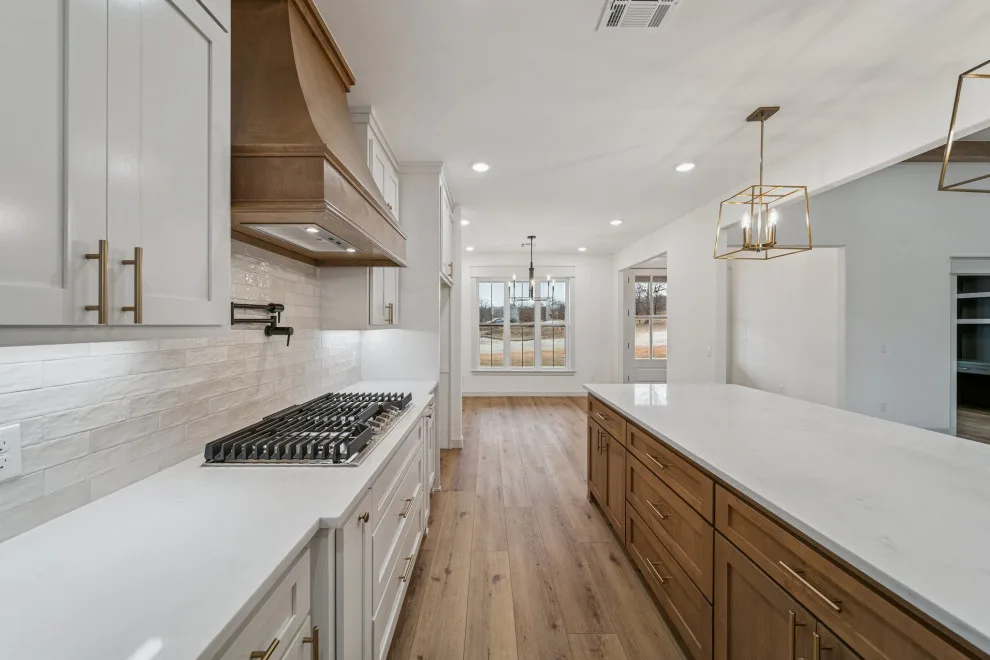 Bespoke Home Mounds Oklahoma by Mahogany Homes - Photo 4