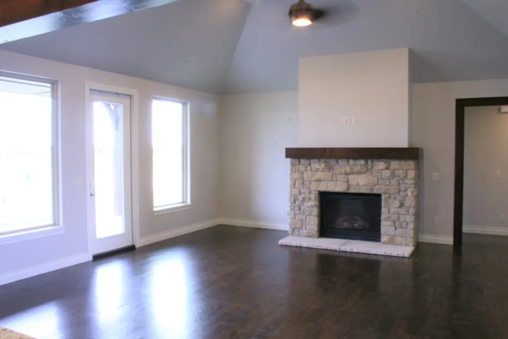 Vernon Residence by Edwards Custom Homes - Photo 15