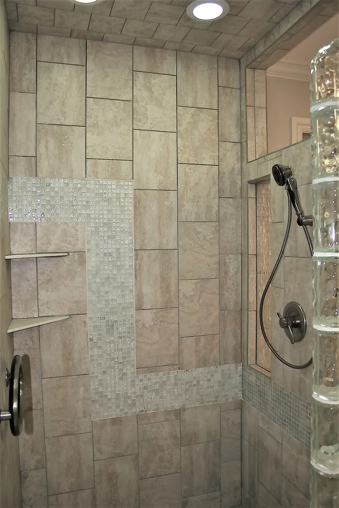 Edwards Custom Homes - Photo 3