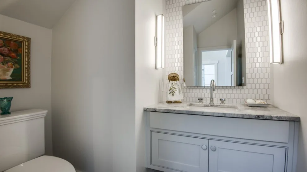 Transitional University Park Residence by Hawkins-Welwood Homes - Photo 19