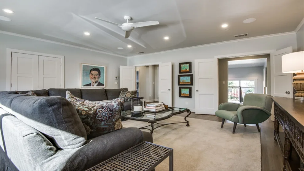 Transitional University Park Residence by Hawkins-Welwood Homes - Photo 12