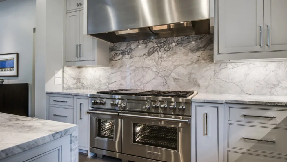 Transitional University Park Residence by Hawkins-Welwood Homes - Photo 18