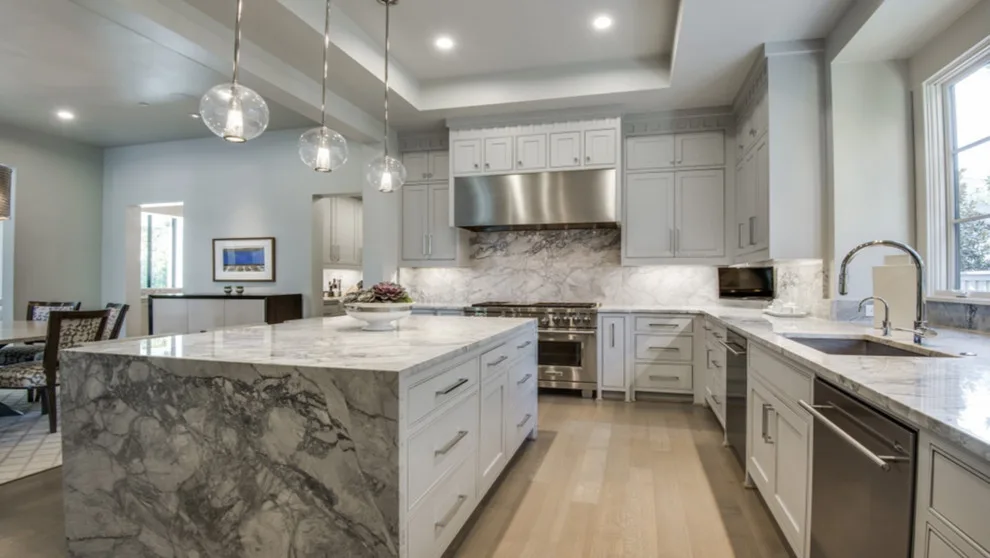 Transitional University Park Residence by Hawkins-Welwood Homes - Photo 25