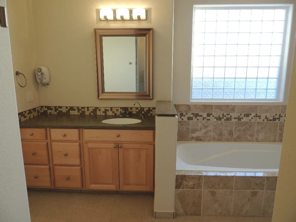 Scenic Homes LLC - Photo 9