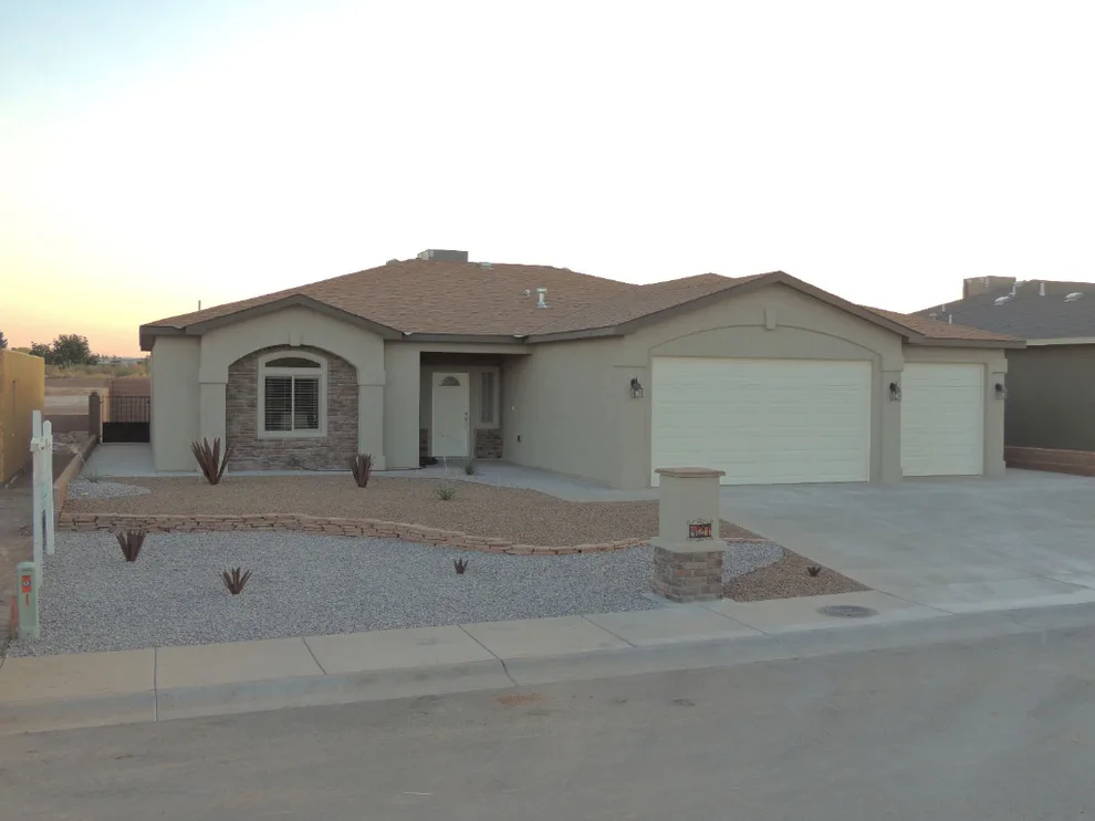 Scenic Homes LLC - Photo 11
