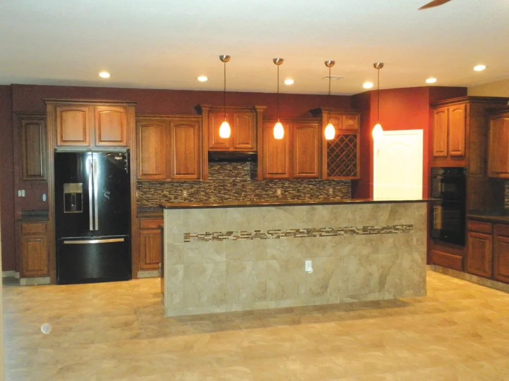 Scenic Homes LLC - Photo 3