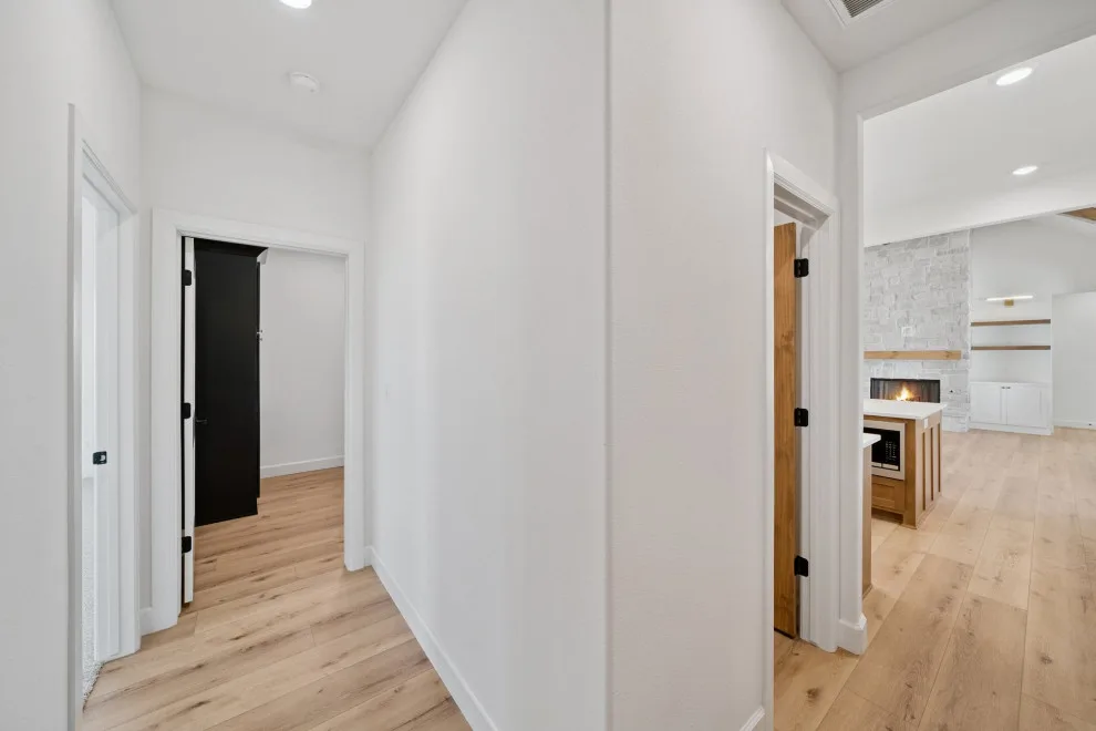 Bespoke Residence Inola Oklahoma by Mahogany Homes - Photo 7