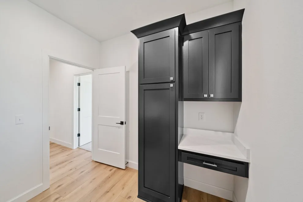 Bespoke Residence Inola Oklahoma by Mahogany Homes - Photo 10