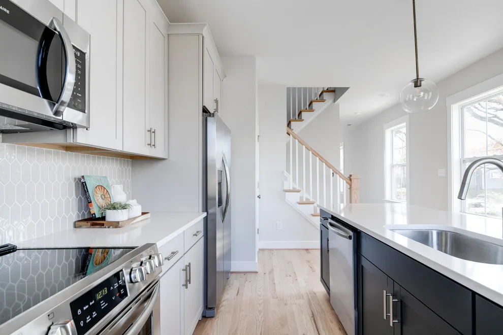 Keel Custom Homes - Photo 14