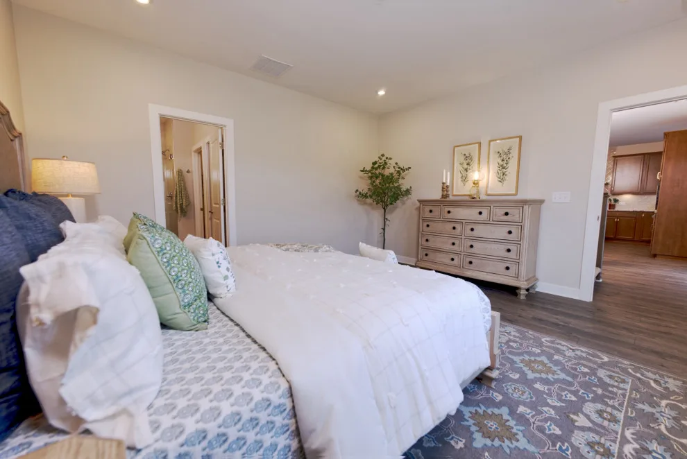 Contemporary National | Bentley Point Highlands by Jagoe Homes Inc. - Photo 31