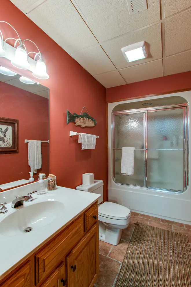 Charming New Residence by CHL Contractors Inc. - Photo 37