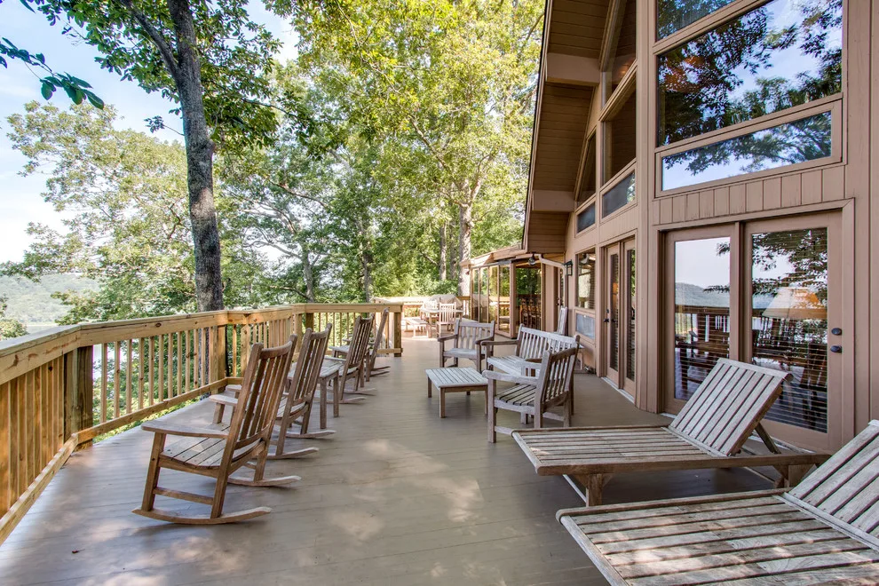 Charming New Residence by CHL Contractors Inc. - Photo 25