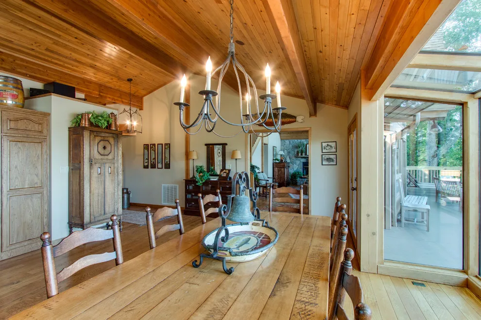 Charming New Residence by CHL Contractors Inc. - Photo 14