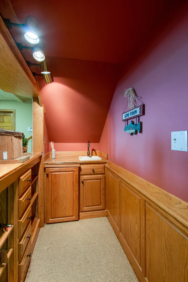 Charming New Residence by CHL Contractors Inc. - Photo 4