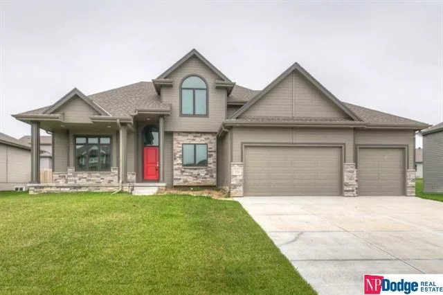 Crimson Entrance Bespoke Home by Empire Homes And Remodeling Inc. - Photo 2