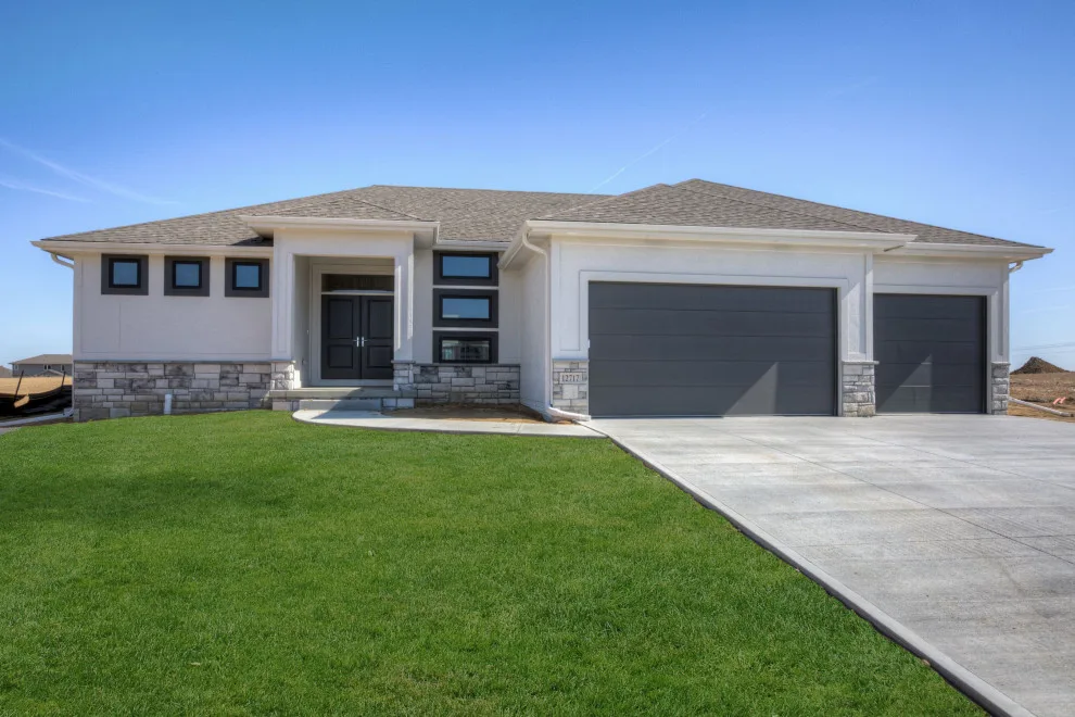 Updated Fieldstone Ranch Design by Landmark Performance Homes - Photo 22