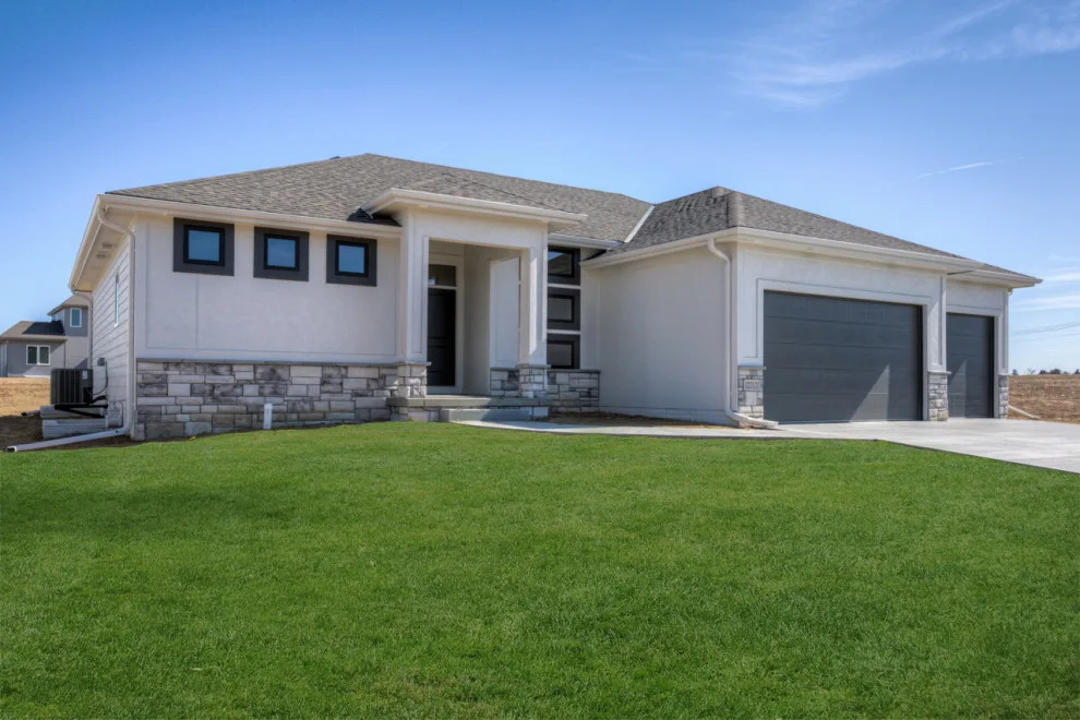 Updated Fieldstone Ranch Design by Landmark Performance Homes - Photo 38