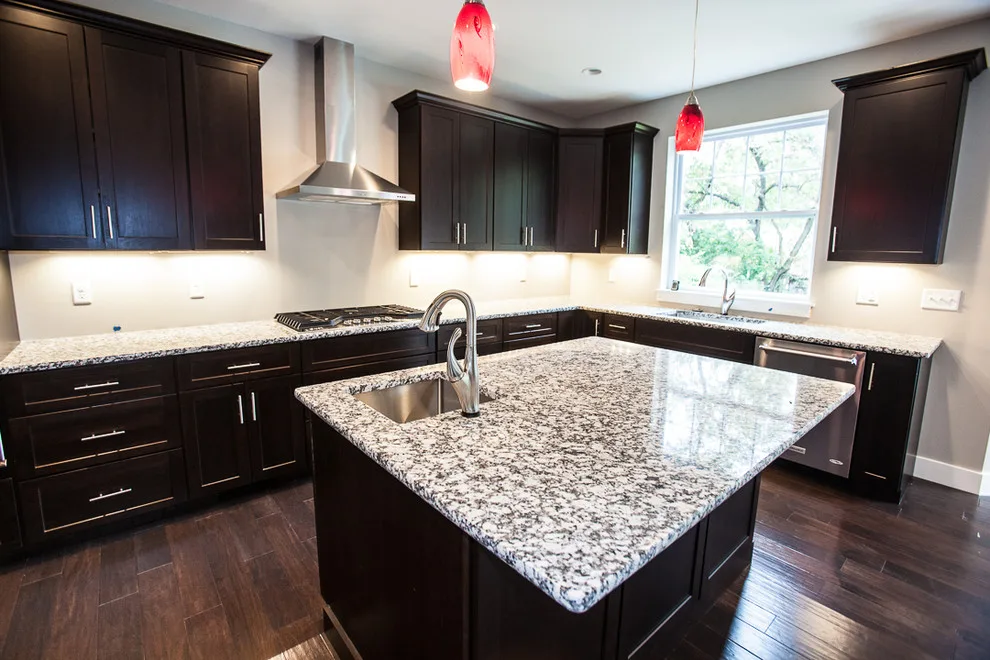 Brentwood MO Tailored Energy Efficient Residence by Hibbs Luxury Homes - St Louis, MO - Photo 4