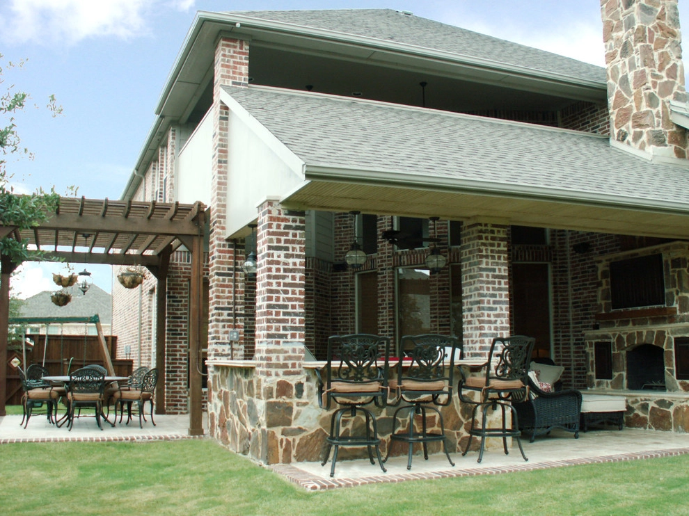 Castle Hills Outdoor Entertainment by LandPatterns, Inc - Photo 3