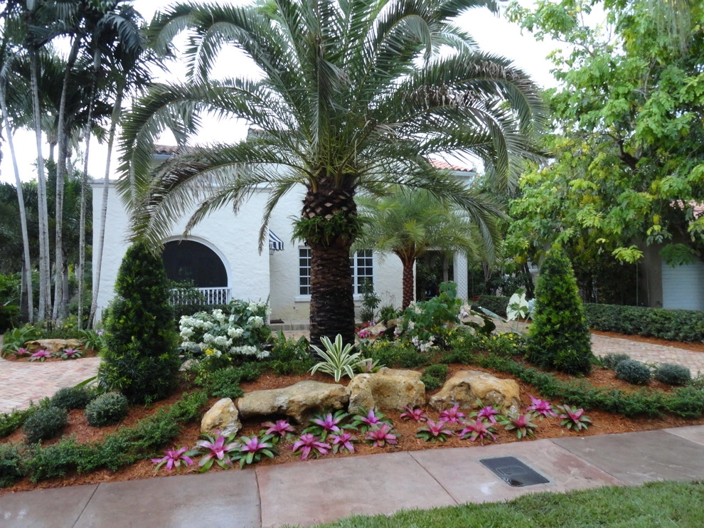 A Modern Landscape by Amazing Outdoors Miami - Photo 2