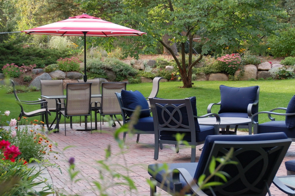 English Garden Patio by Landscape Architecture, LLC - Photo 4