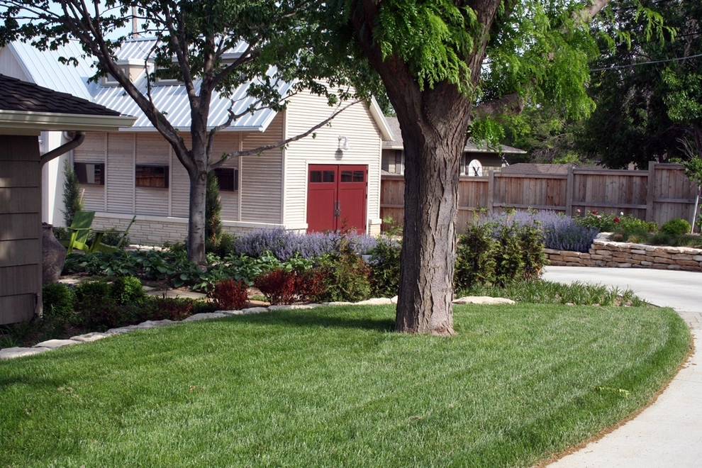 Salina, KS Residential Backyard Craftsman Design by Landscape Consultants LLC - Photo 17