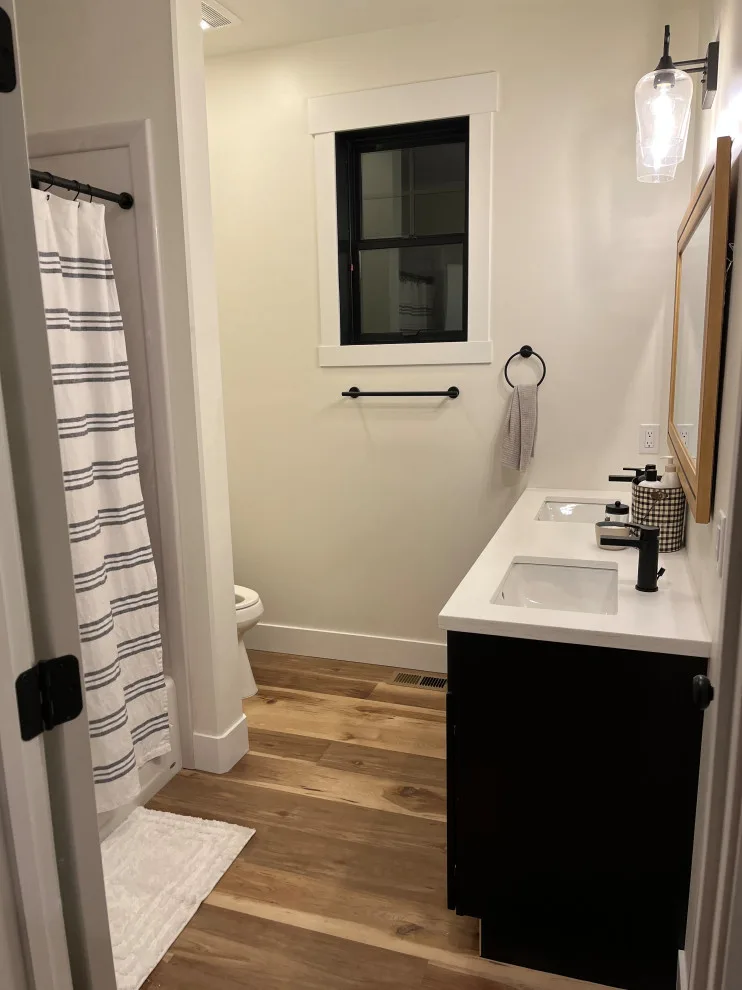 Revolution Homes - Photo 5