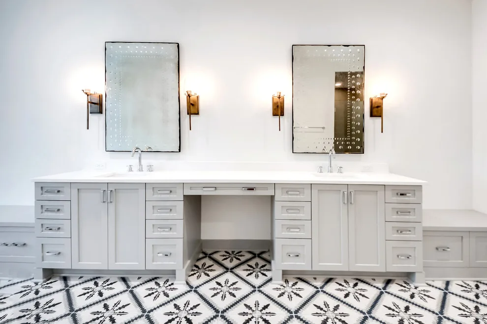 Coastal Summit Transitional by Riverside Homes Custom - Photo 30