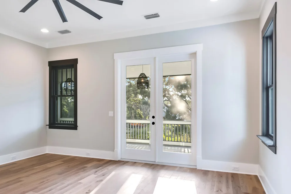 Coastal Summit Transitional by Riverside Homes Custom - Photo 12