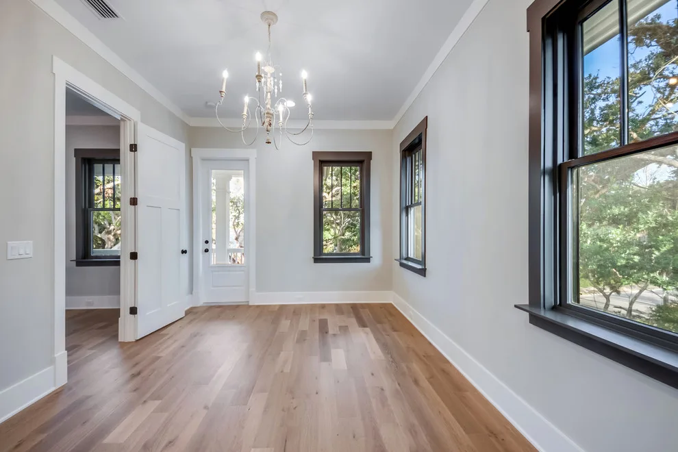 Coastal Summit Transitional by Riverside Homes Custom - Photo 9