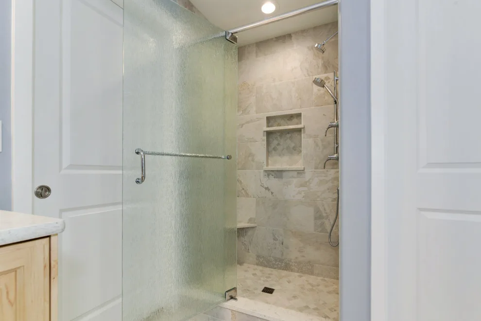 Freese Custom Homes LLC - Photo 11